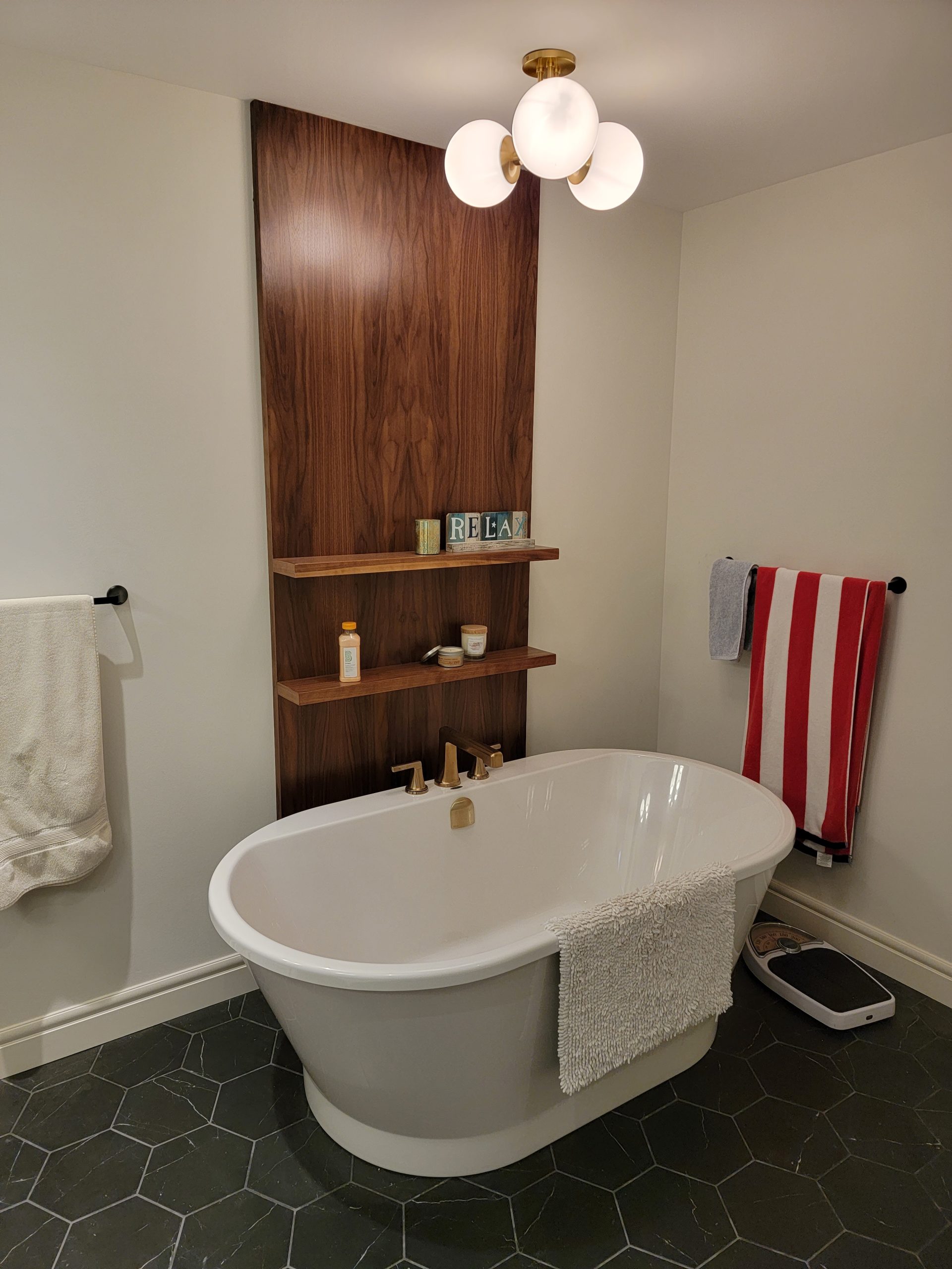 Bathrooms renovation by Distinct Developments